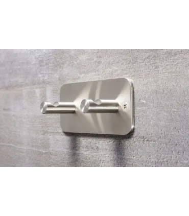 Dvojitý nerezový vešiak N002