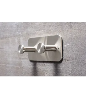 Dvojitý nerezový vešiak N008