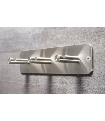 Trojitý nerezový vešiak N012