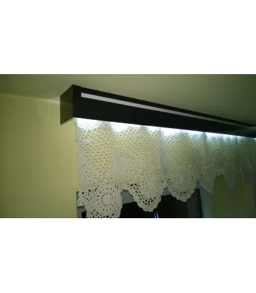 Garniža Galaxy dvojradová čierna s dekoračným pásikom