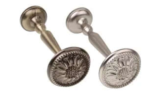 Dekorative Rosetten/Haken für Vorhänge